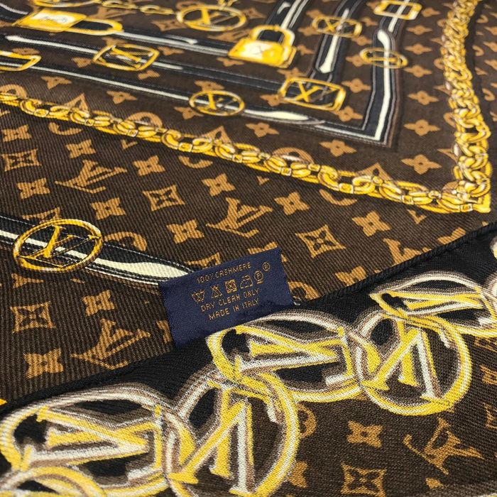 Louis Vuitton Scarf LV00088